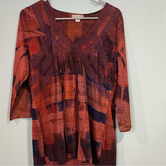 6/$25 Energie Women's Top in Earthy Tones - Picture 2 of 8